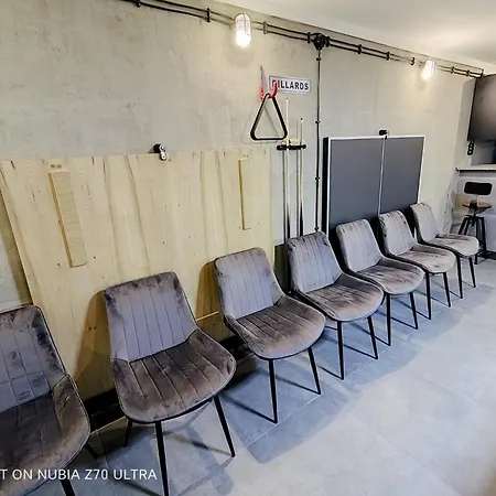 Zywiec Holidays - I - Sauna - Game - Gry Tv Play Station, Bilard, Lotki, Pilkarzyki - Sala Integracyjna - Mozliwosc Zorganizowania Przyjecia Nawet Dla 27 Osob Guest house