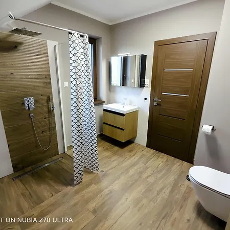 Zywiec Holidays - I - Sauna - Game - Gry Tv Play Station, Bilard, Lotki, Pilkarzyki - Sala Integracyjna - Mozliwosc Zorganizowania Przyjecia Nawet Dla 27 Osob Gilowice (Zywiec)