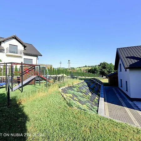 Guest house Zywiec Holidays - I - Sauna - Game - Gry Tv Play Station, Bilard, Lotki, Pilkarzyki - Sala Integracyjna - Mozliwosc Zorganizowania Przyjecia Nawet Dla 27 Osob