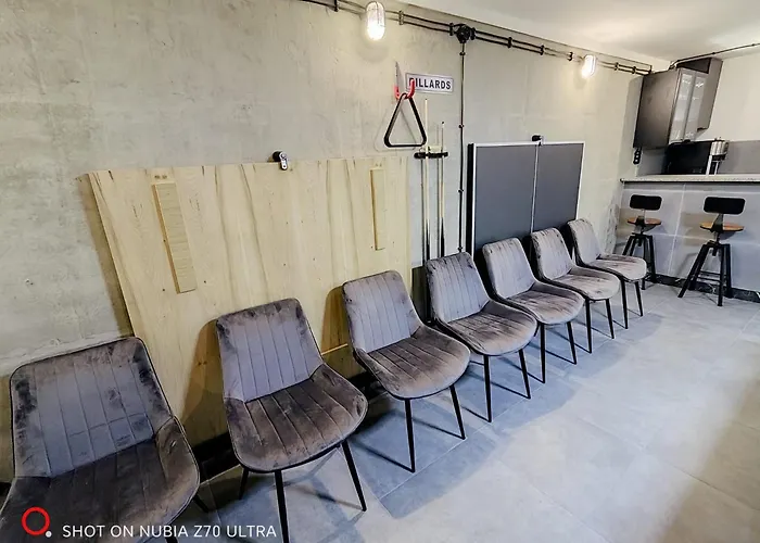 Zywiec Holidays - I - Sauna - Game - Gry Tv Play Station, Bilard, Lotki, Pilkarzyki - Sala Integracyjna - Mozliwosc Zorganizowania Przyjecia Nawet Dla 27 Osob Penzion