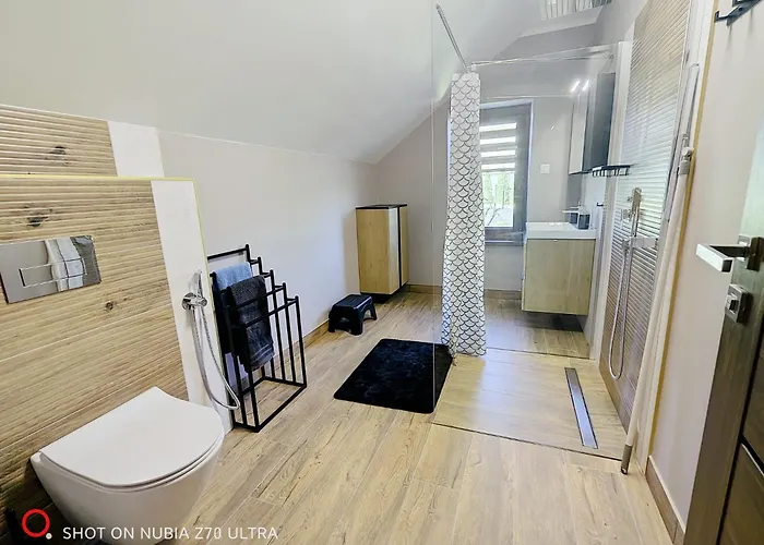 Penzion Zywiec Holidays - I - Sauna - Game - Gry Tv Play Station, Bilard, Lotki, Pilkarzyki - Sala Integracyjna - Mozliwosc Zorganizowania Przyjecia Nawet Dla 27 Osob Gilowice (Zywiec)