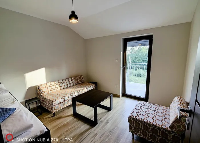 Penzion Zywiec Holidays - I - Sauna - Game - Gry Tv Play Station, Bilard, Lotki, Pilkarzyki - Sala Integracyjna - Mozliwosc Zorganizowania Przyjecia Nawet Dla 27 Osob