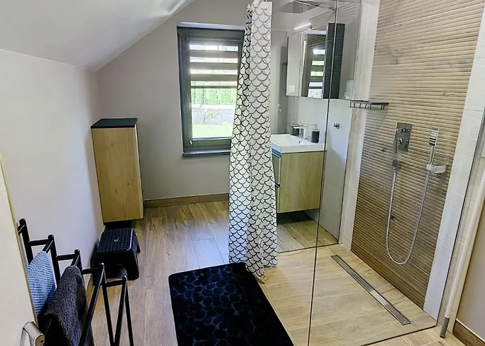 Zywiec Holidays - I - Sauna - Game - Gry Tv Play Station, Bilard, Lotki, Pilkarzyki - Sala Integracyjna - Mozliwosc Zorganizowania Przyjecia Nawet Dla 27 Osob Penzion 3*