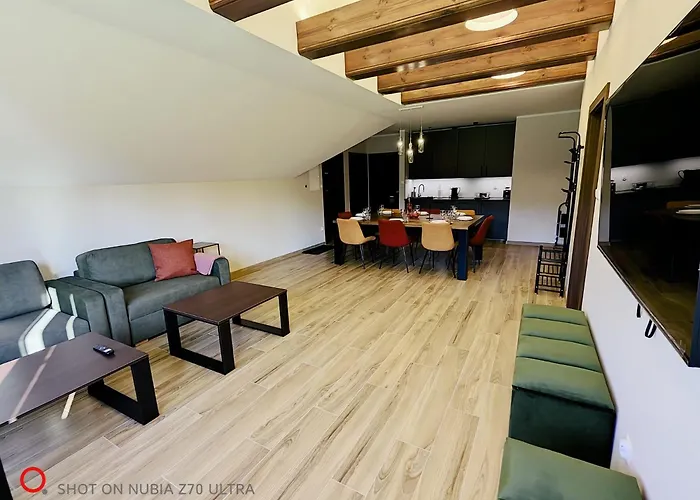 Zywiec Holidays - I - Sauna - Game - Gry Tv Play Station, Bilard, Lotki, Pilkarzyki - Sala Integracyjna - Mozliwosc Zorganizowania Przyjecia Nawet Dla 27 Osob Penzion